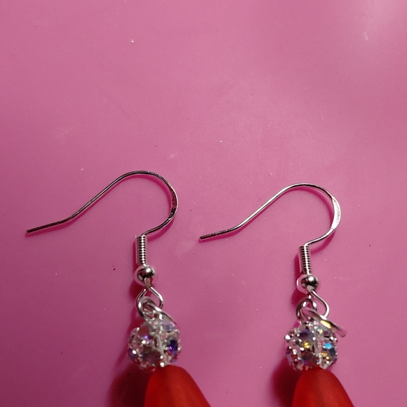 Gothic Witchy Red and Black Dangle Earrings With Pentagram Charm 925 Hypoallerge - Picture 6 of 6